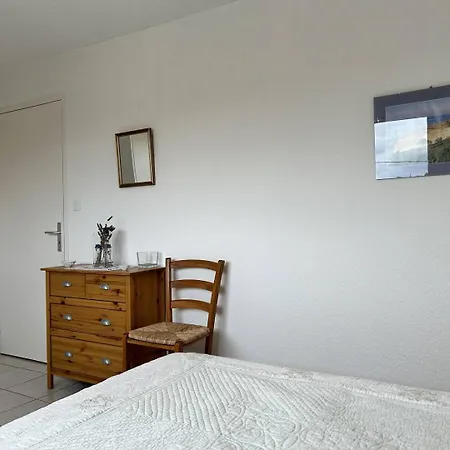 516 - T2, A Moins De 300m De La Plage. *